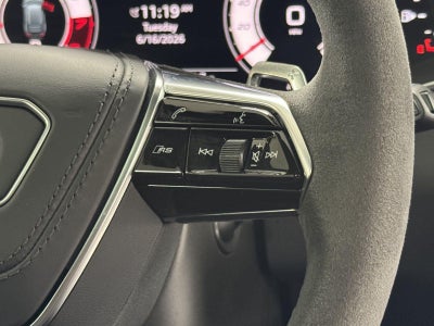 2025 Audi RS 6 Avant performance
