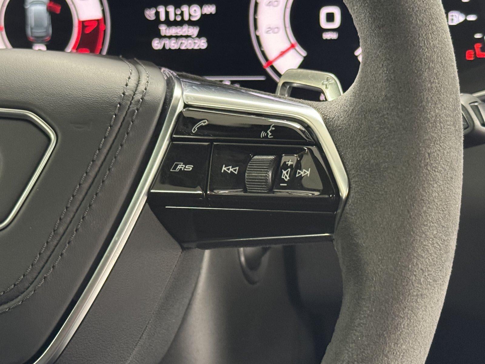 2025 Audi RS 6 Avant performance