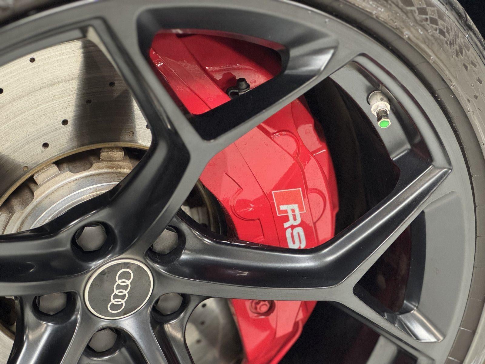 2025 Audi RS 6 Avant performance