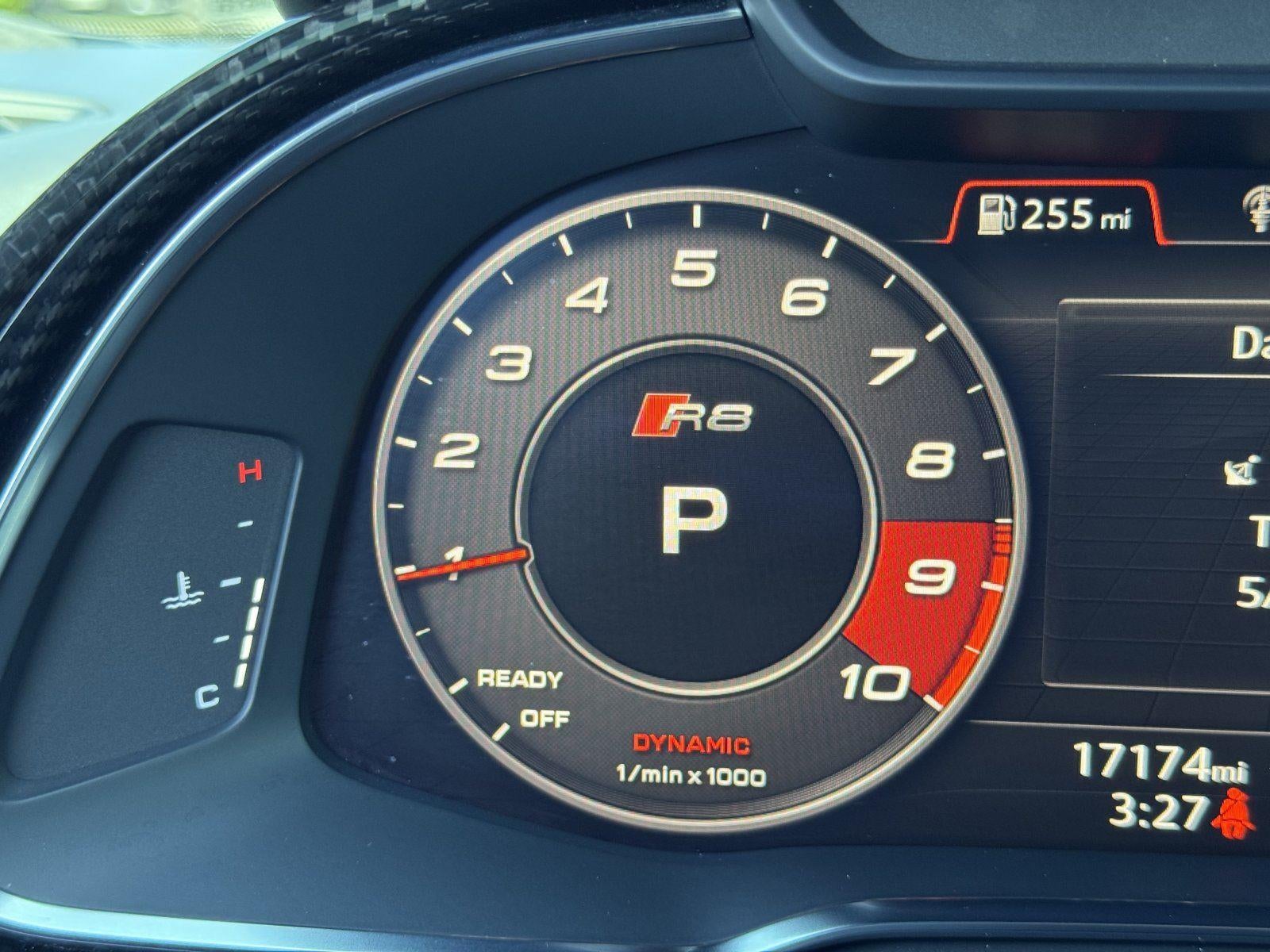 2022 Audi R8 Coupe V10 performance