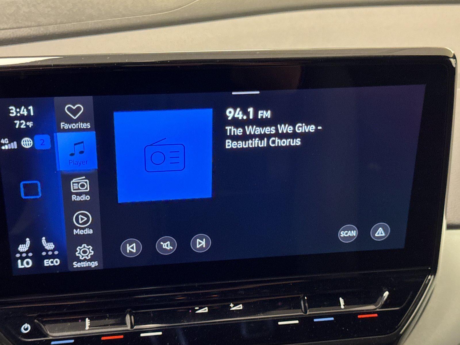 2022 Volkswagen ID.4 Pro