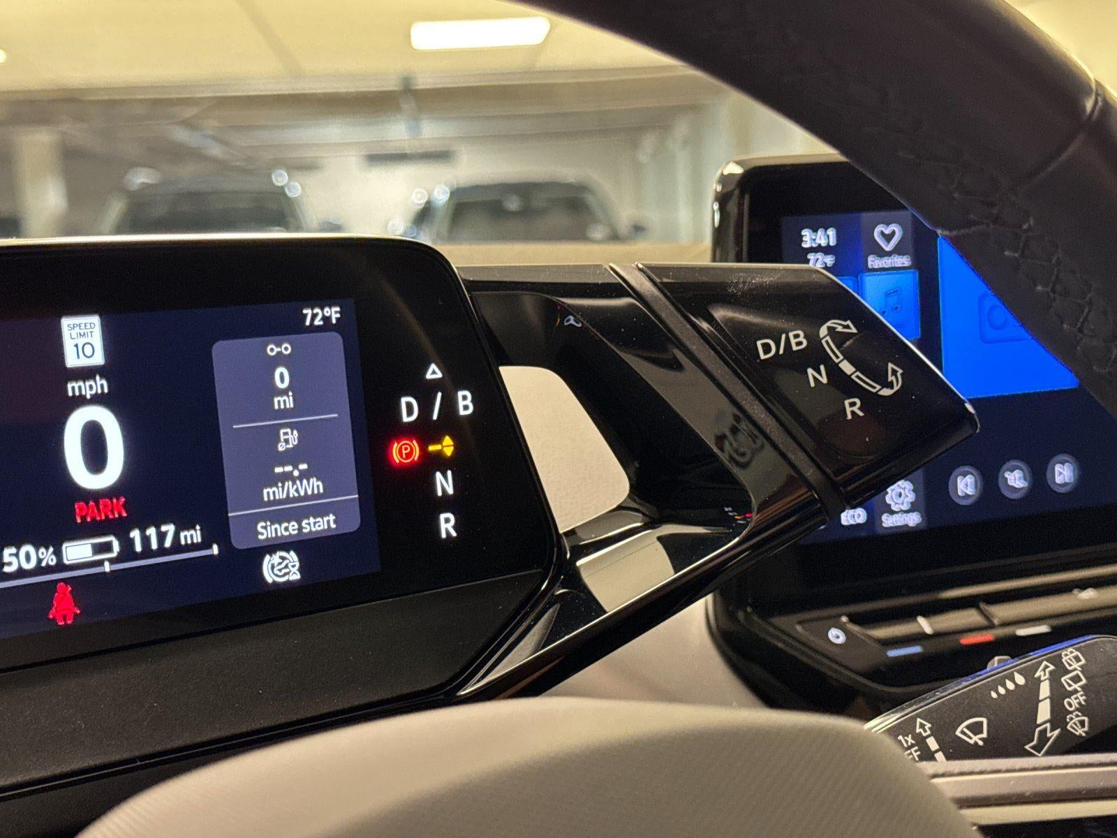 2022 Volkswagen ID.4 Pro