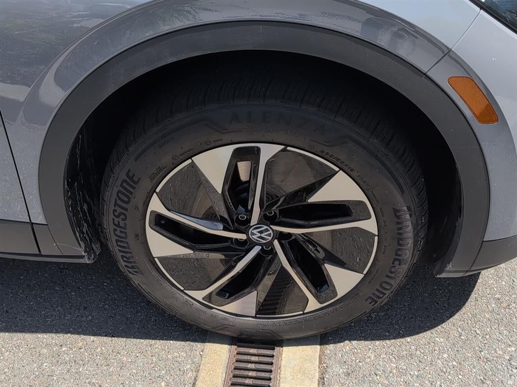 2022 Volkswagen ID.4 Pro