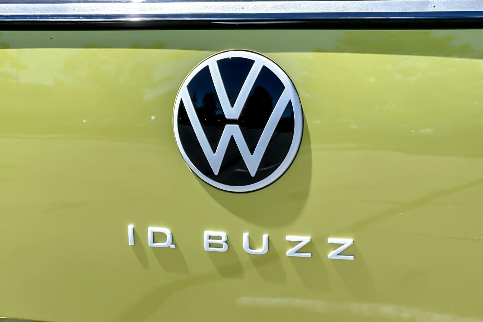 2025 Volkswagen ID. Buzz Pro S Plus