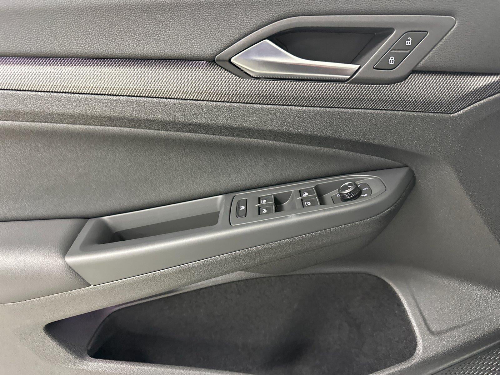 2025 Volkswagen Golf GTI SE