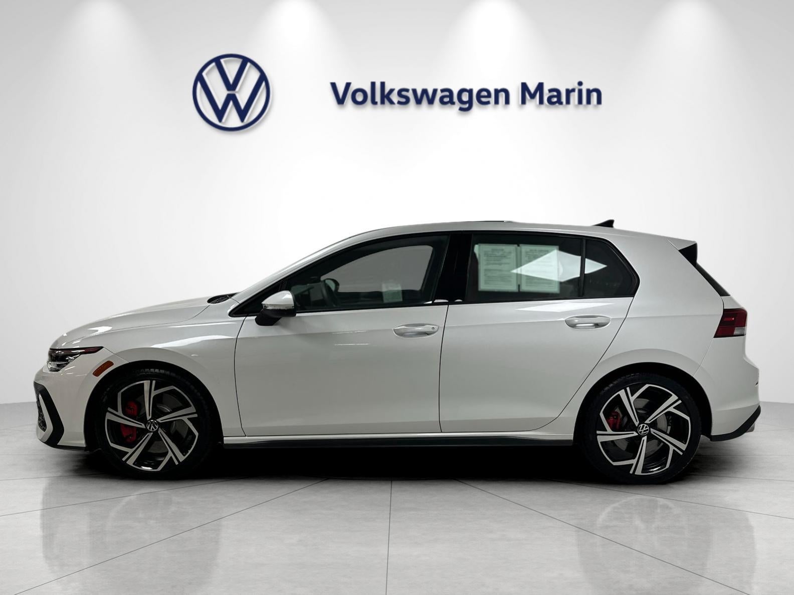 2025 Volkswagen Golf GTI SE
