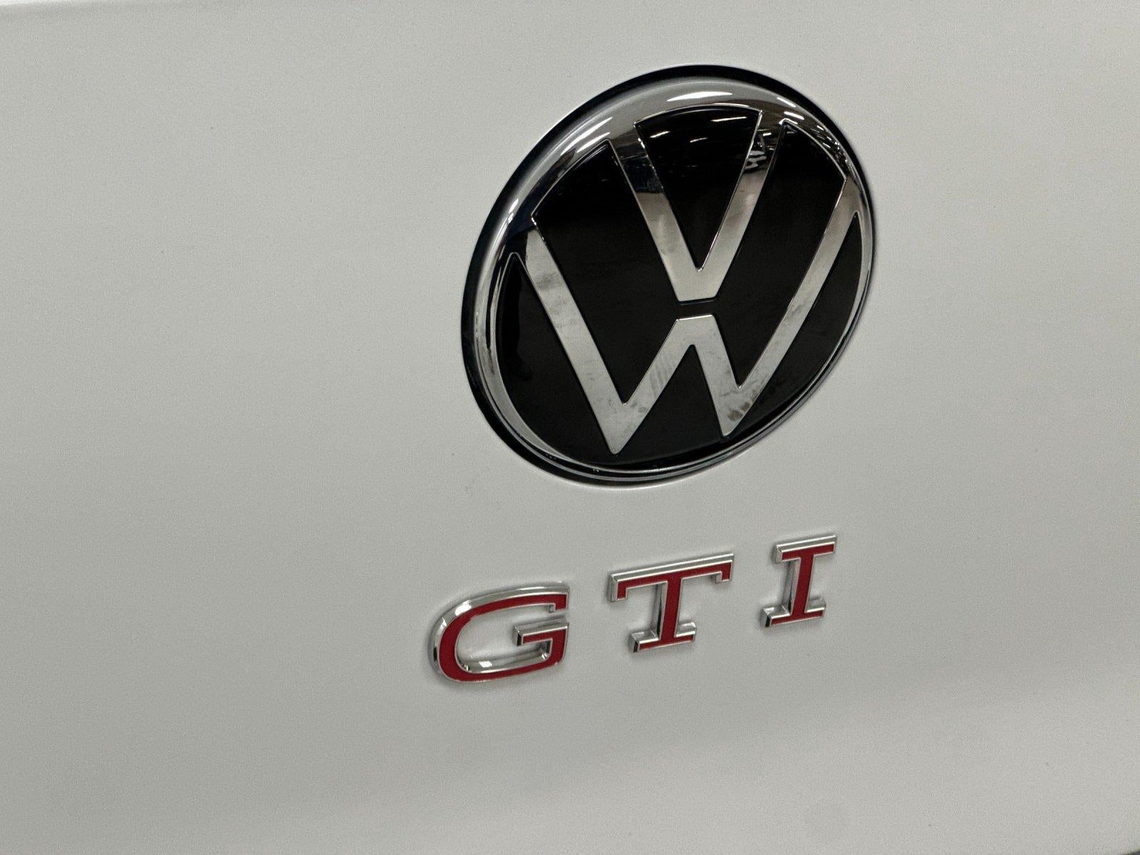 2025 Volkswagen Golf GTI SE