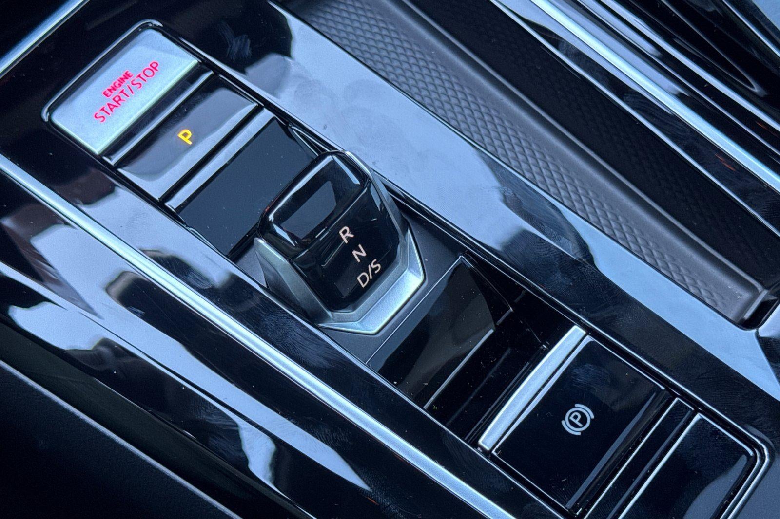 2026 Volkswagen Golf GTI SE