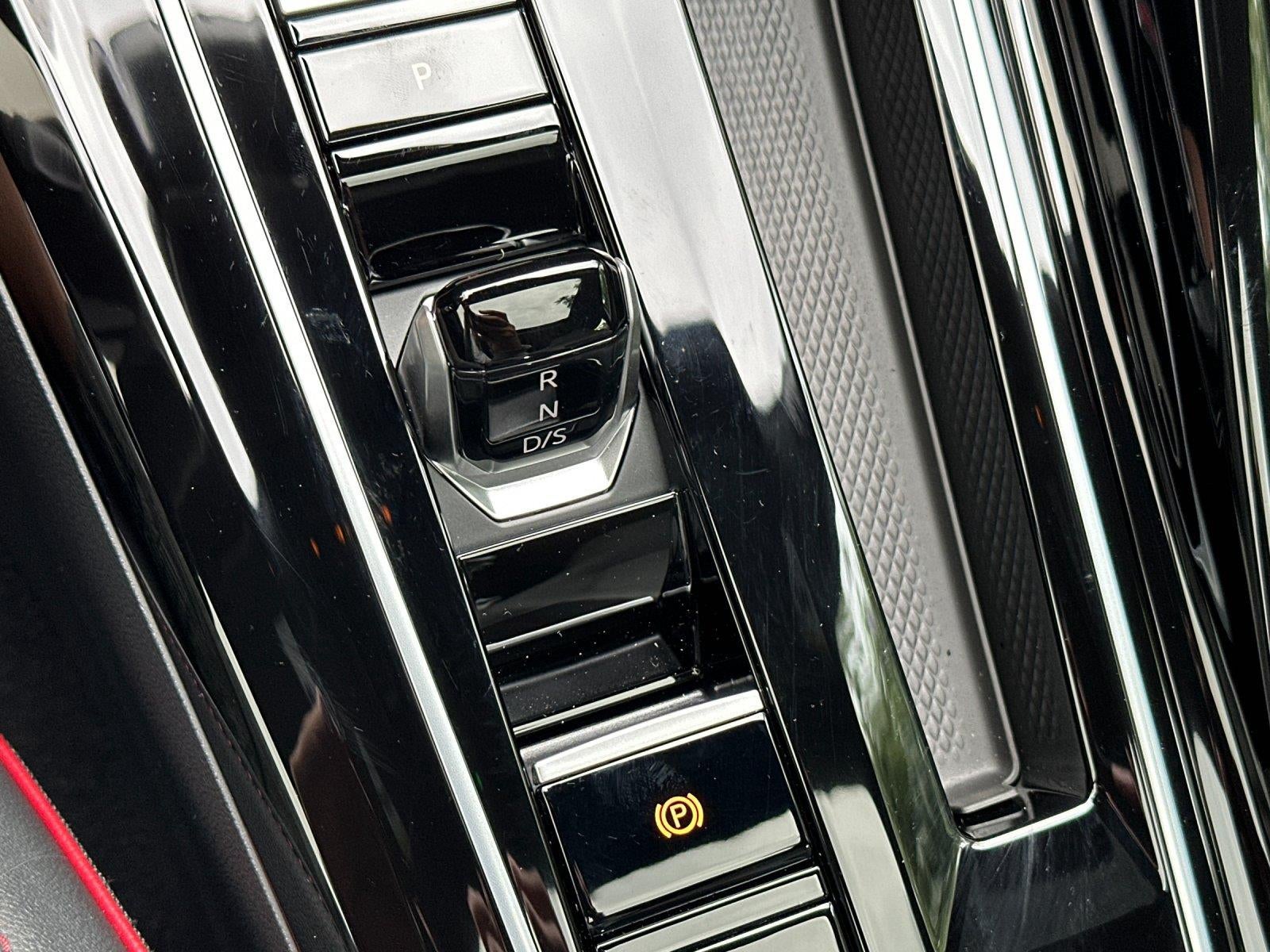 2026 Volkswagen Golf GTI SE