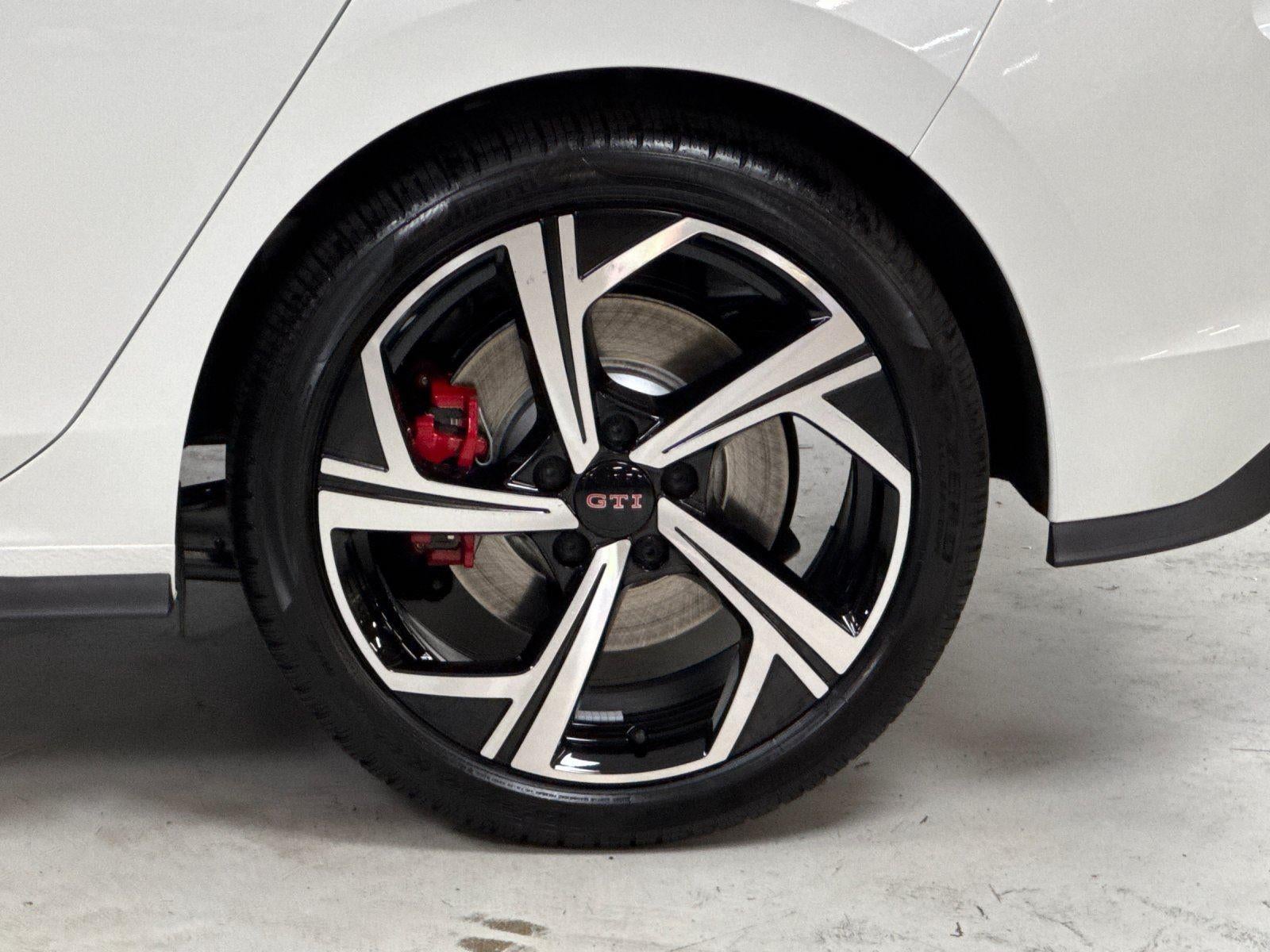 2026 Volkswagen Golf GTI SE