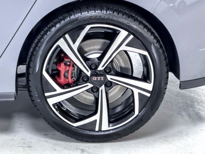 2026 Volkswagen Golf GTI SE