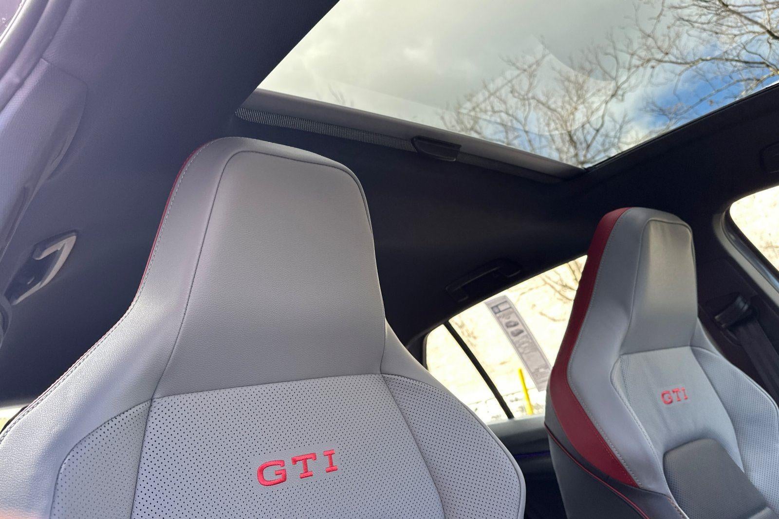 2026 Volkswagen Golf GTI SE