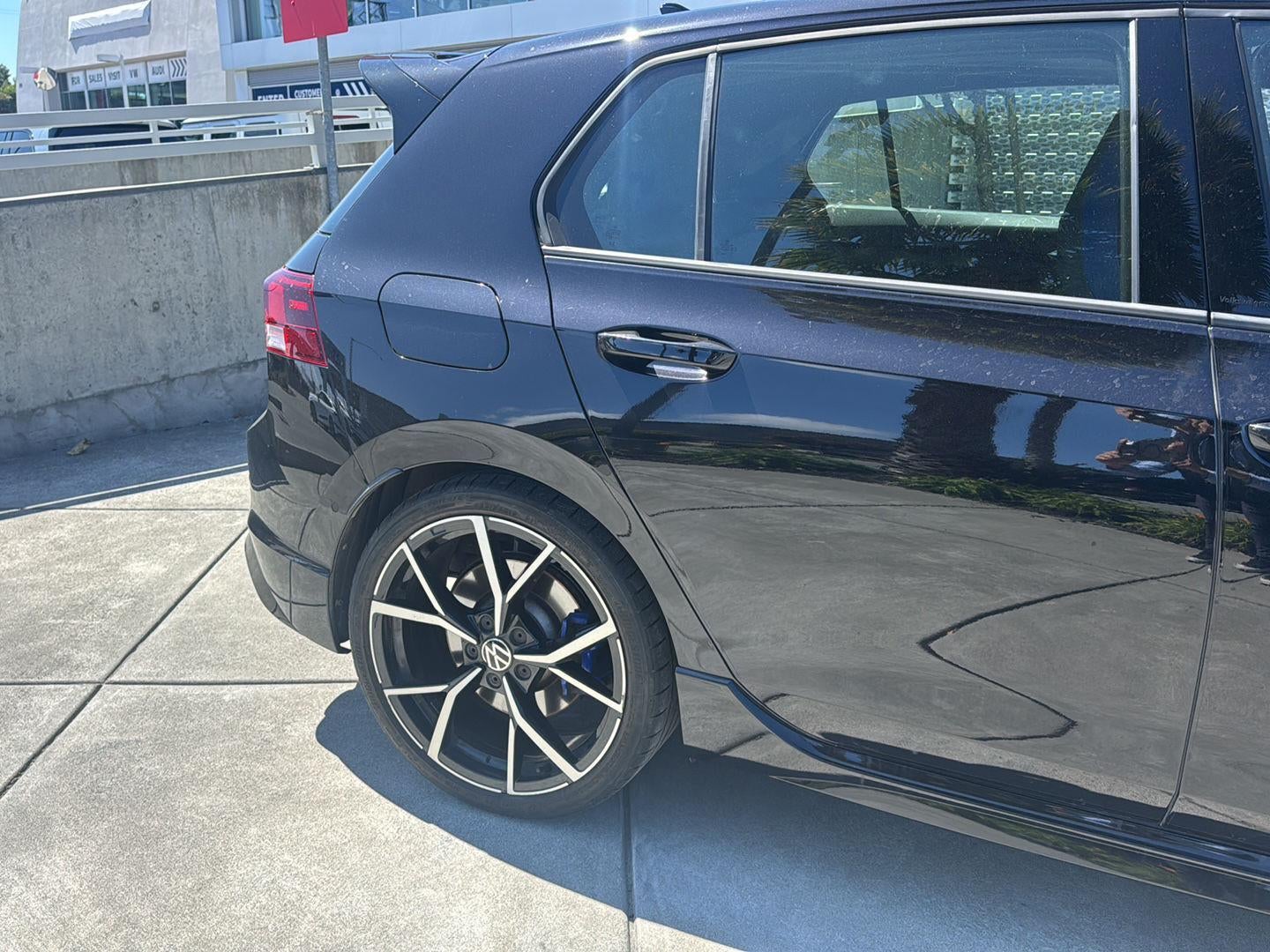 2024 Volkswagen Golf R 2.0T Manual