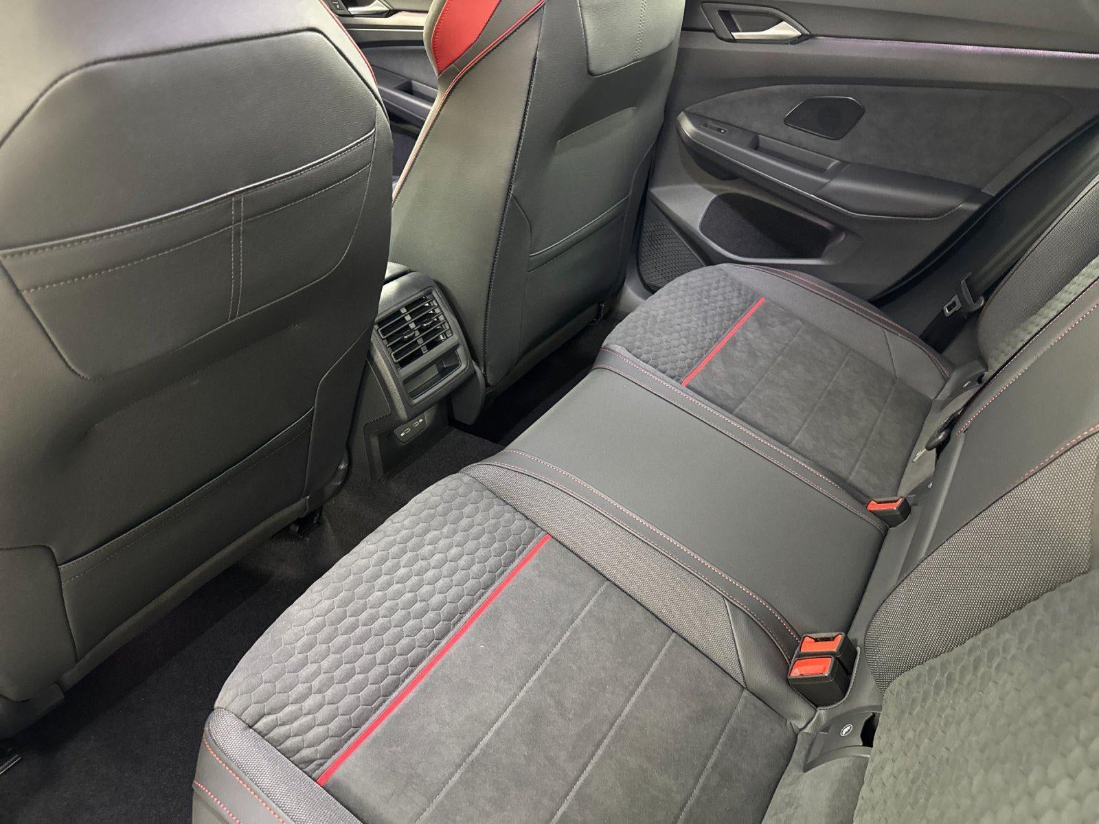 2026 Volkswagen Golf GTI SE