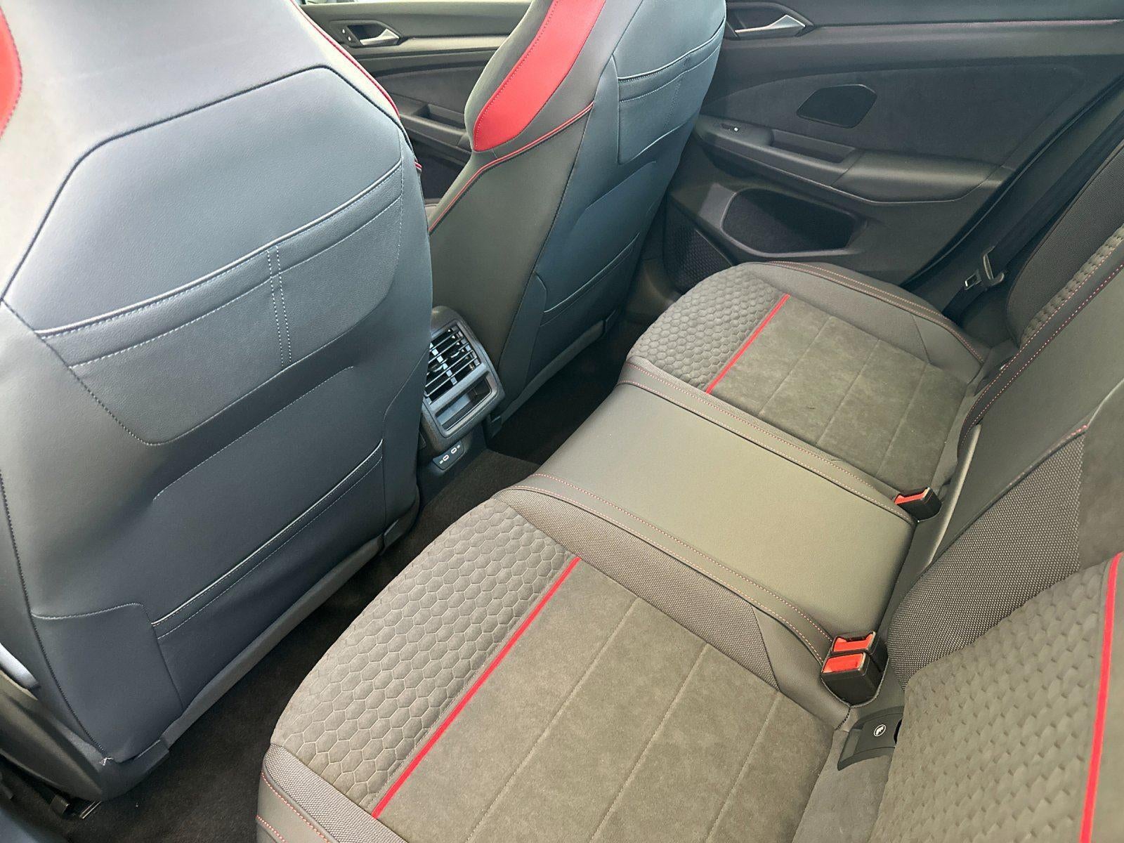 2026 Volkswagen Golf GTI SE