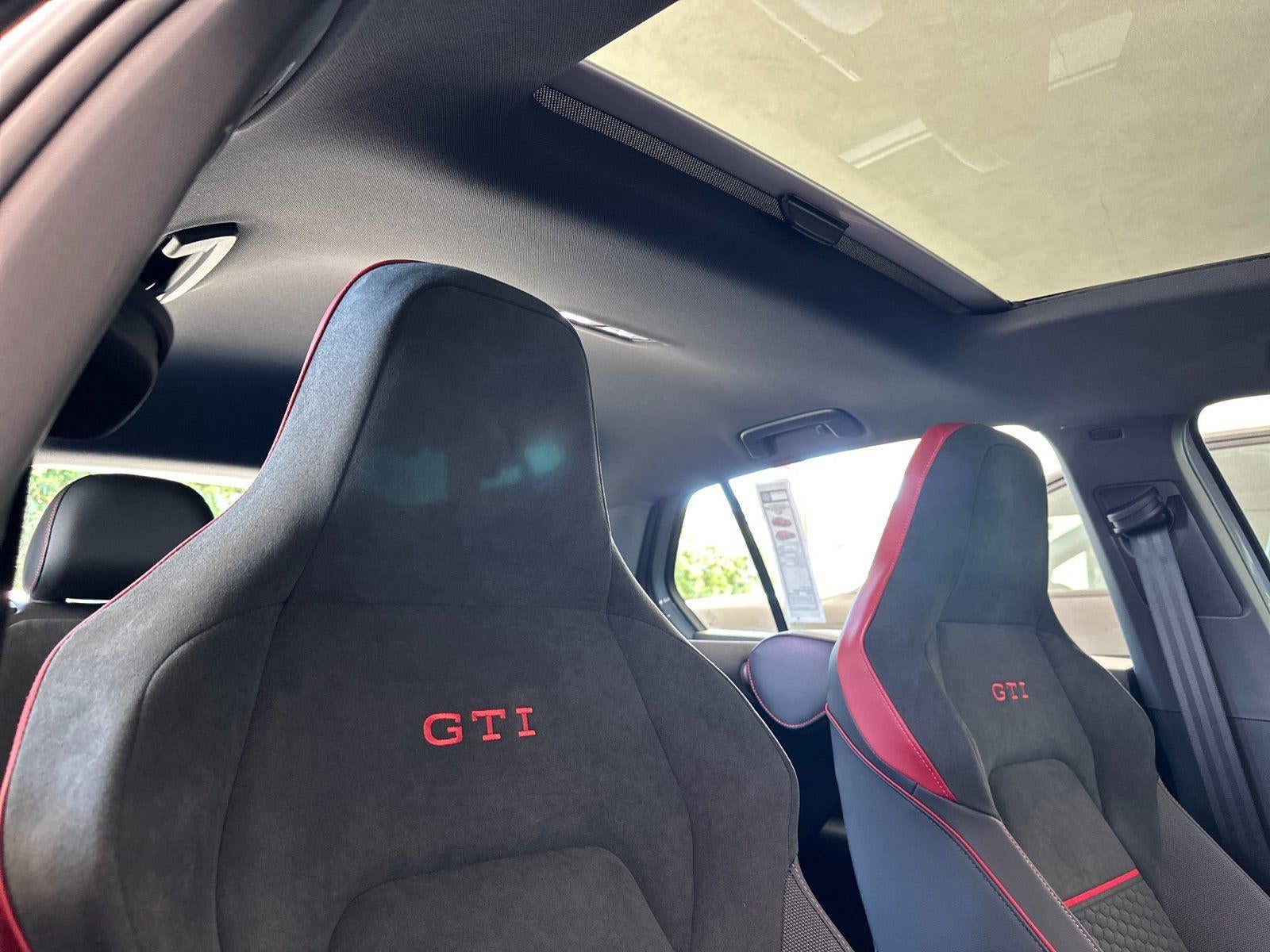 2026 Volkswagen Golf GTI SE