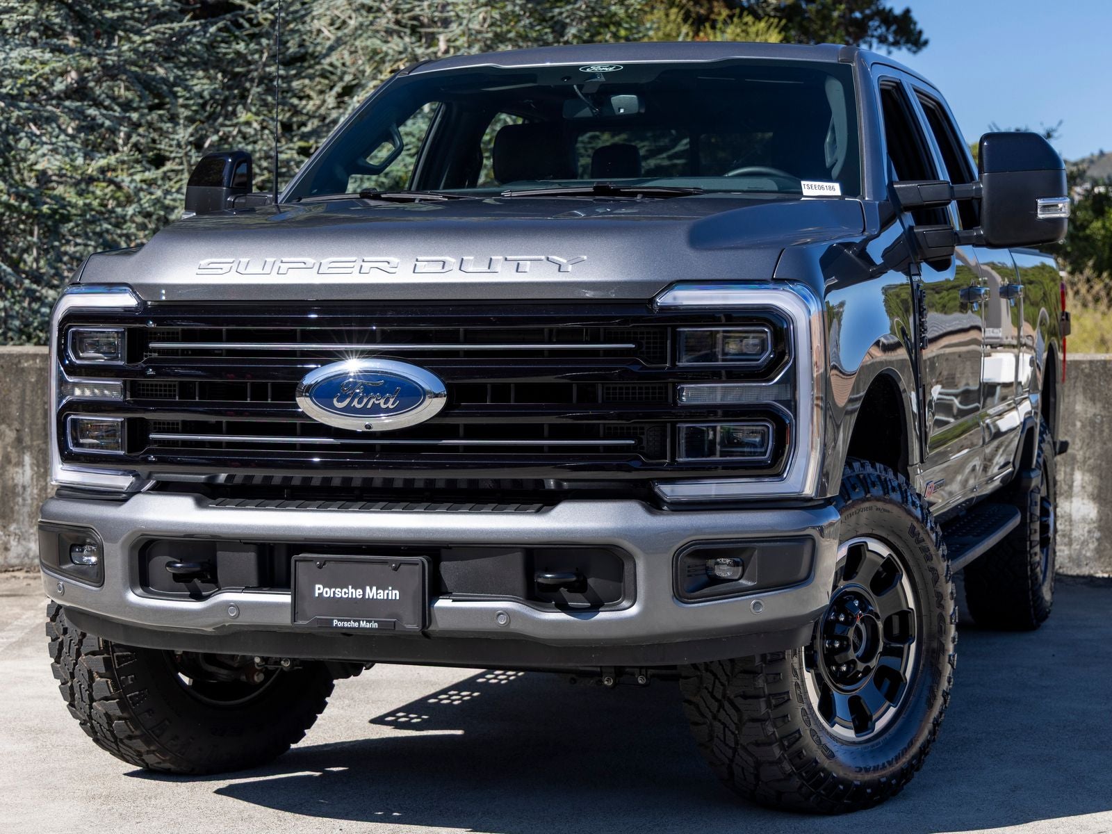 2025 Ford F-250SD Platinum