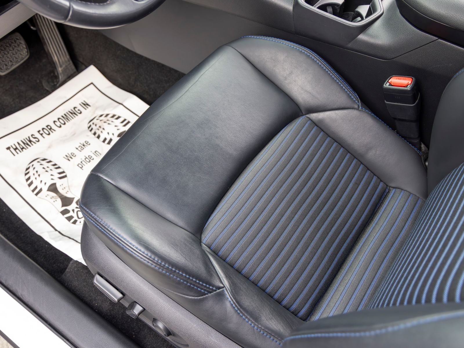 2019 Toyota RAV4 Hybrid XSE