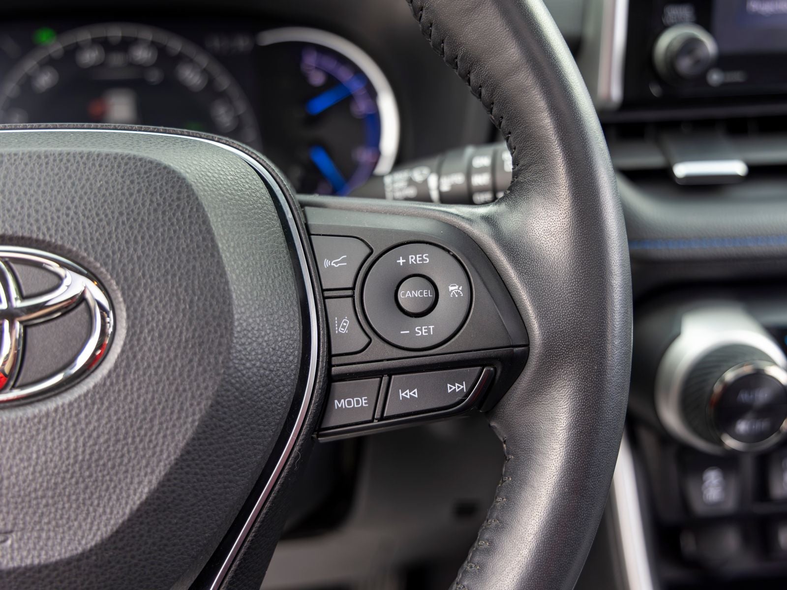 2019 Toyota RAV4 Hybrid XSE