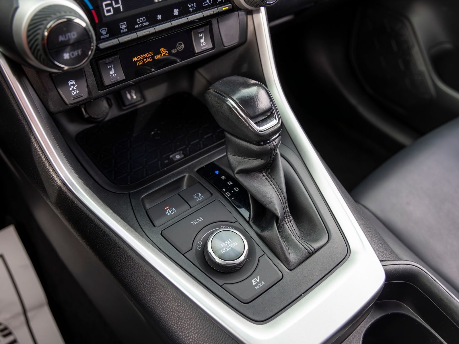 2019 Toyota RAV4 Hybrid XSE