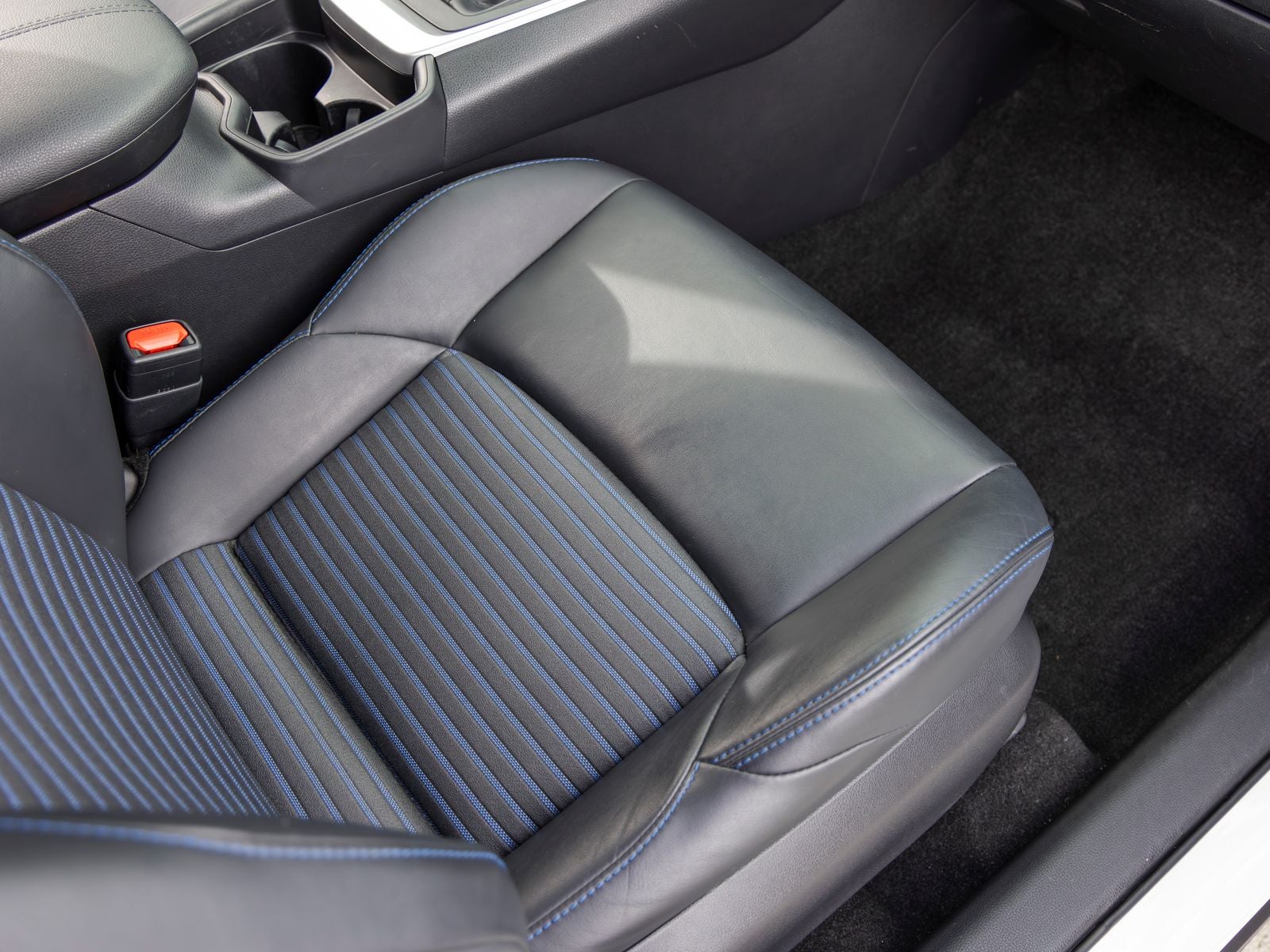 2019 Toyota RAV4 Hybrid XSE