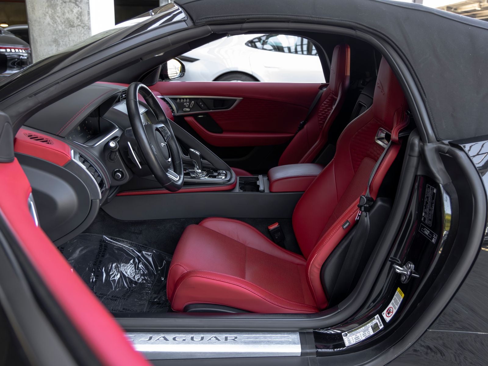 2024 Jaguar F-TYPE P450
