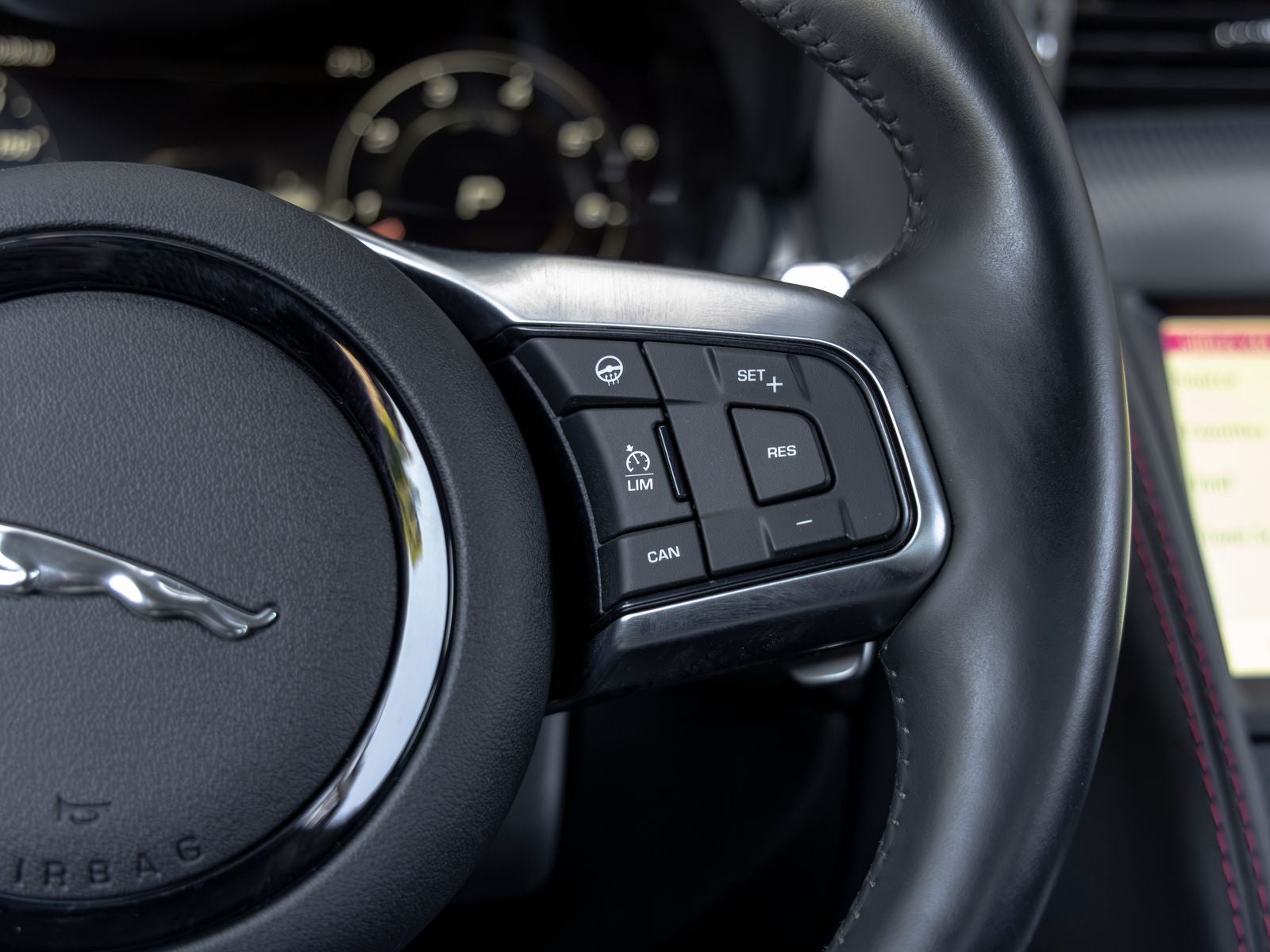 2024 Jaguar F-TYPE P450