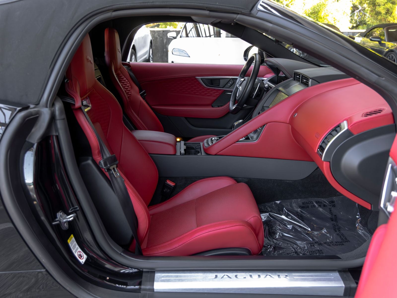 2024 Jaguar F-TYPE P450