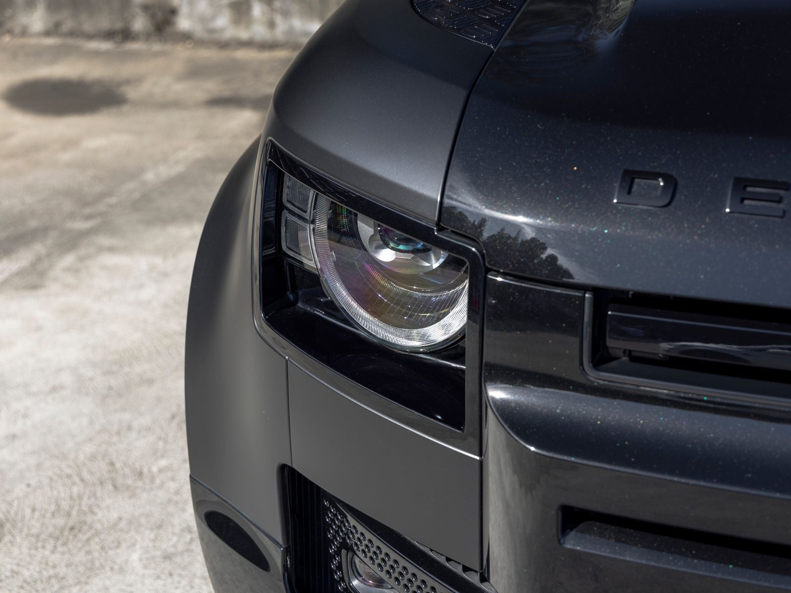 2025 Land Rover Defender 90 X-Dynamic SE