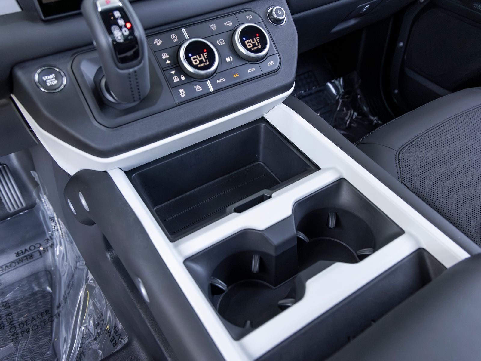 2025 Land Rover Defender 90 X-Dynamic SE