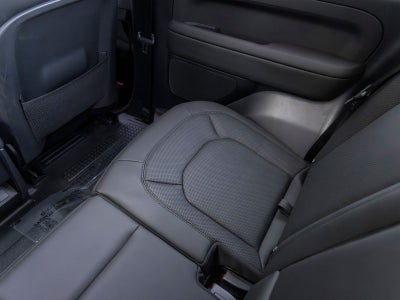 2025 Land Rover Defender 90 X-Dynamic SE