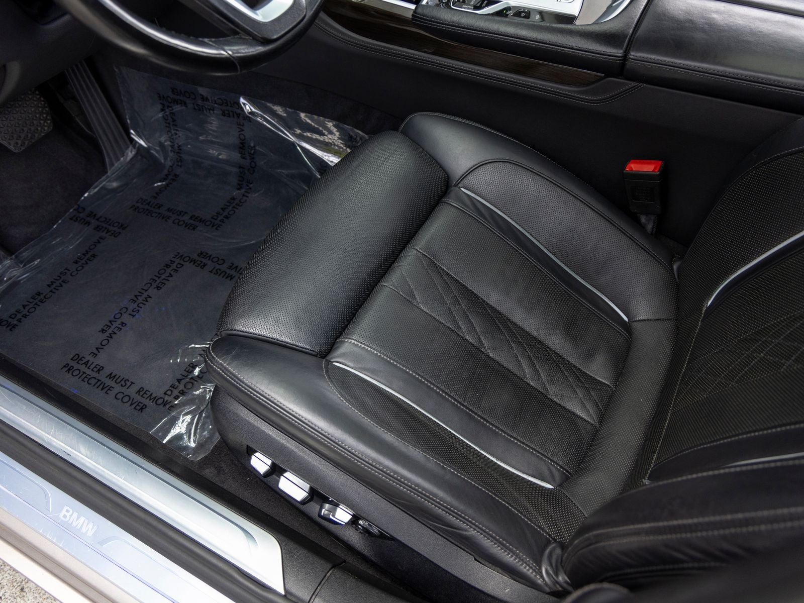 2022 BMW 7 Series 740i