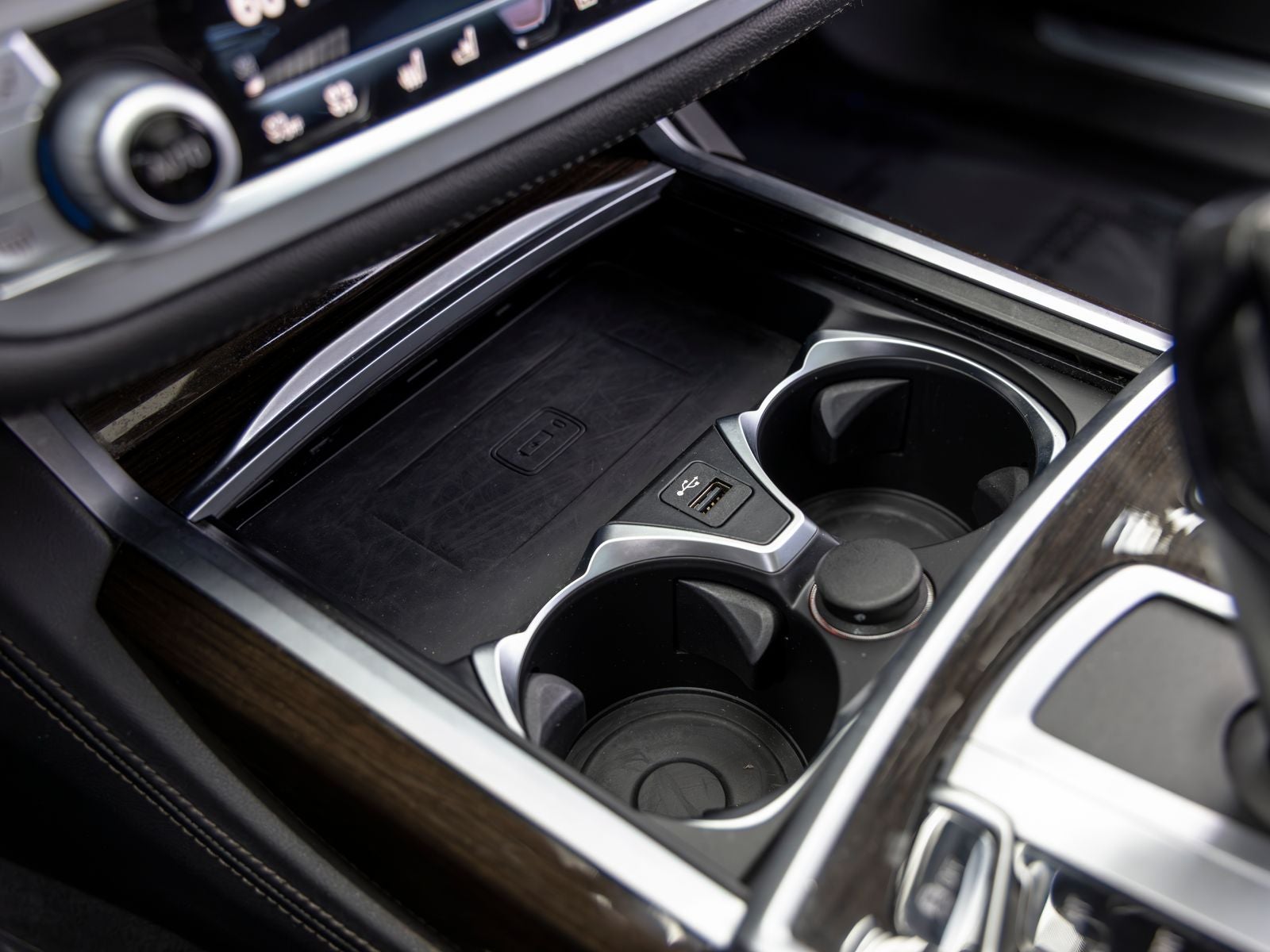 2022 BMW 7 Series 740i