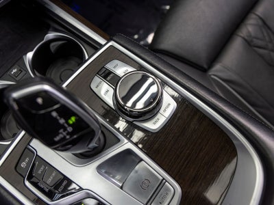 2022 BMW 7 Series 740i