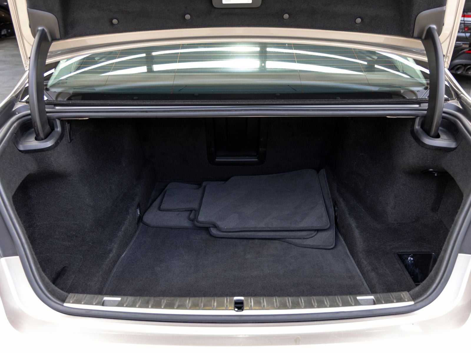 2022 BMW 7 Series 740i