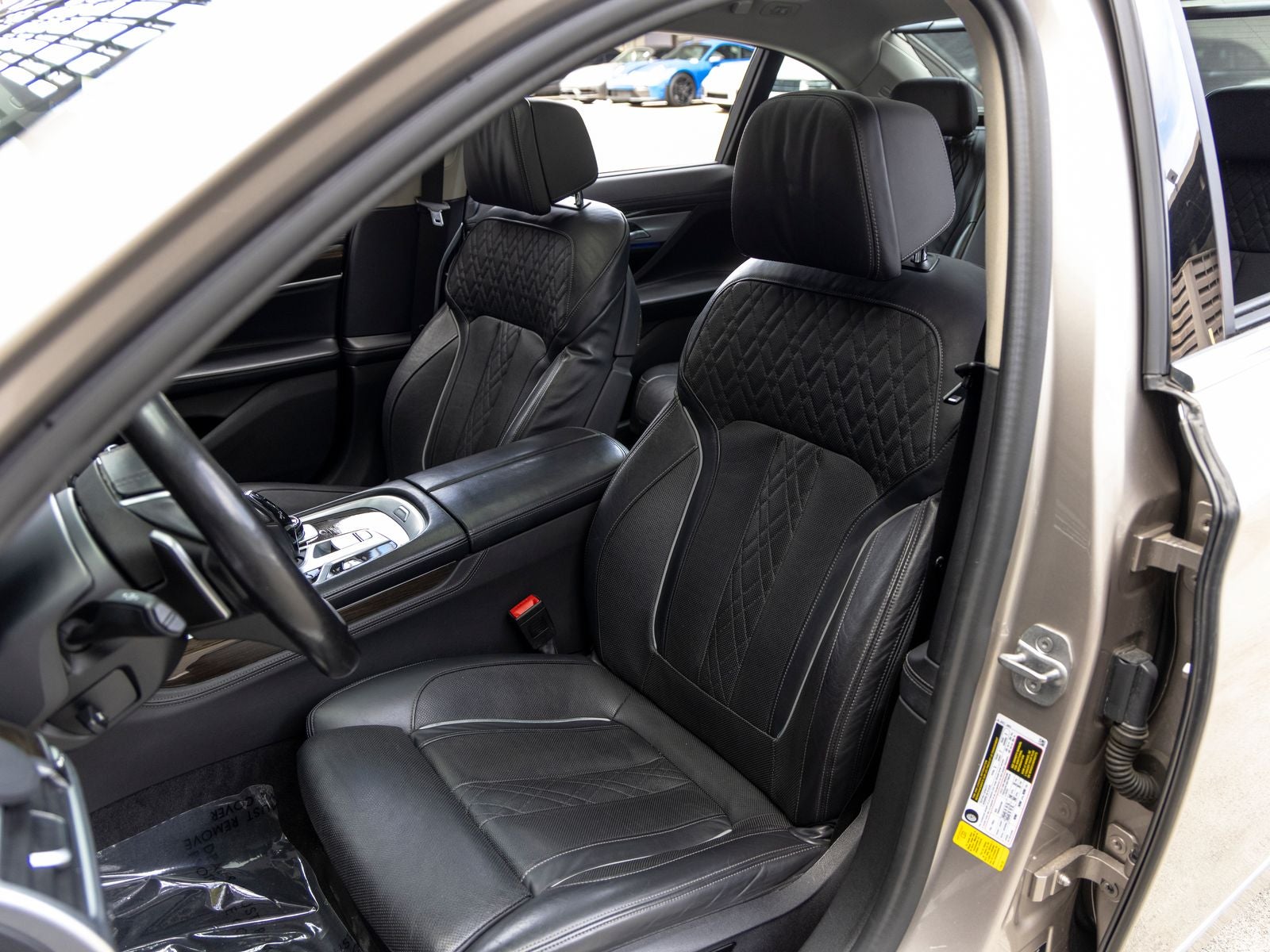 2022 BMW 7 Series 740i
