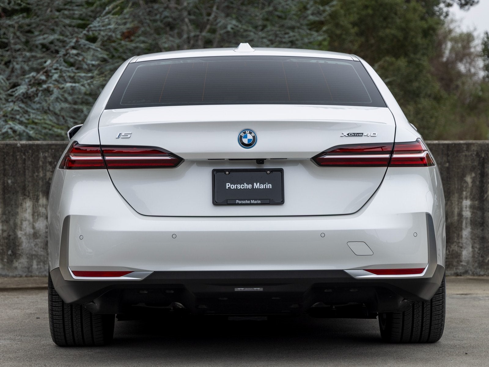 2025 BMW i5 xDrive40