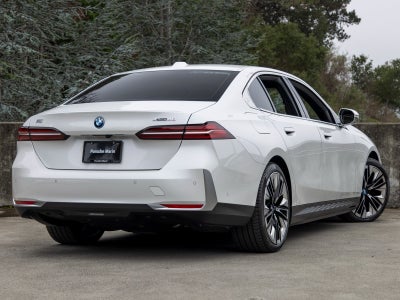 2025 BMW i5 xDrive40