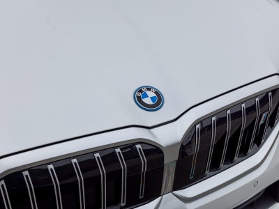 2025 BMW i5 xDrive40