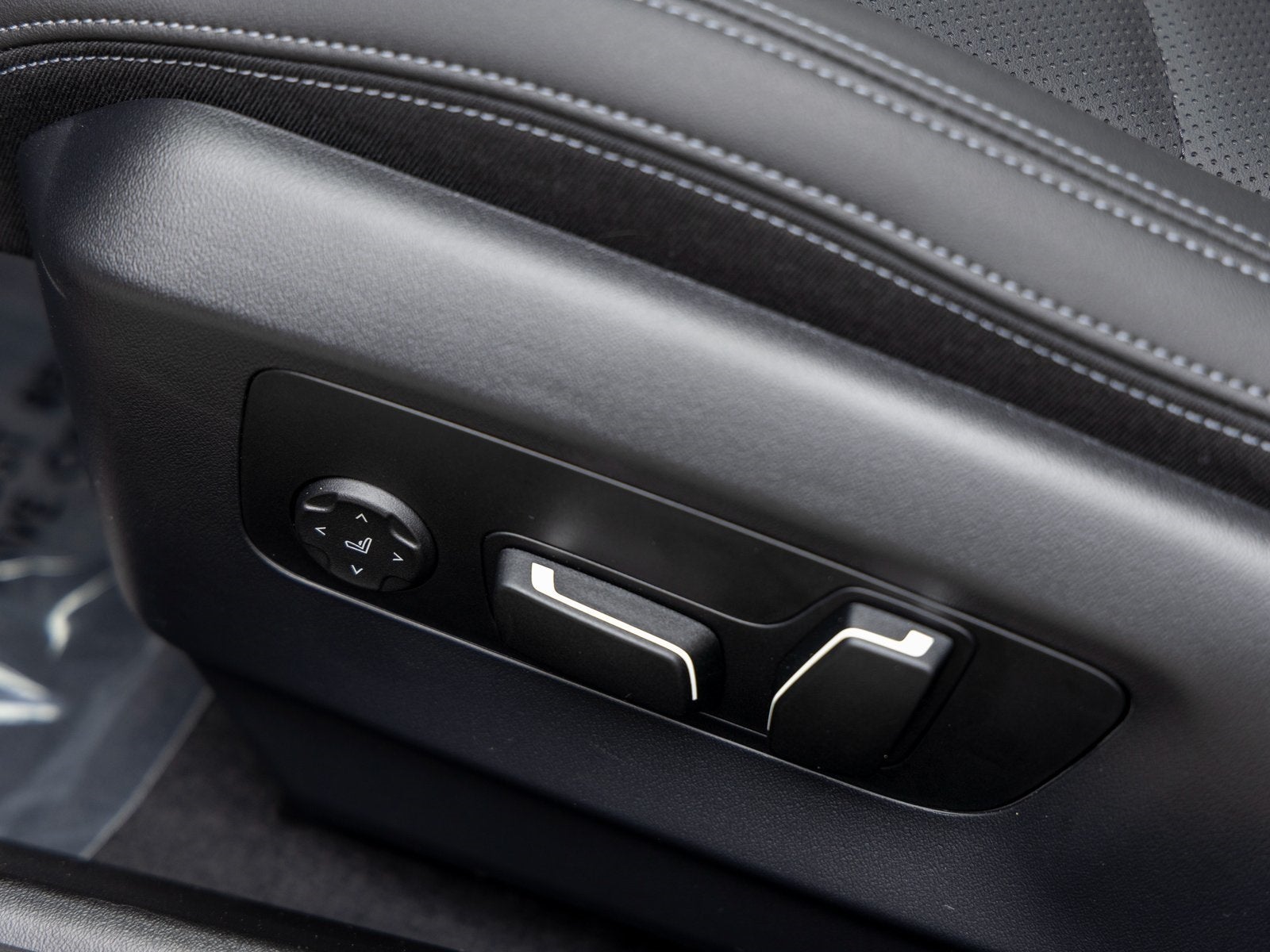 2025 BMW i5 xDrive40