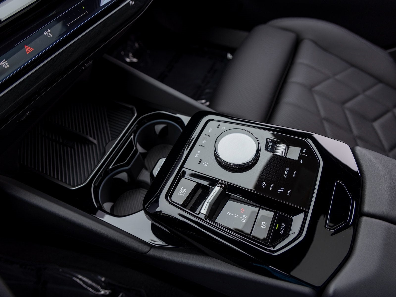 2025 BMW i5 xDrive40