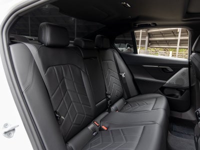 2025 BMW i5 xDrive40