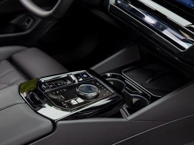 2025 BMW i5 xDrive40