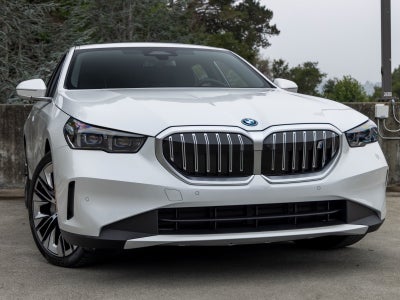 2025 BMW i5 xDrive40