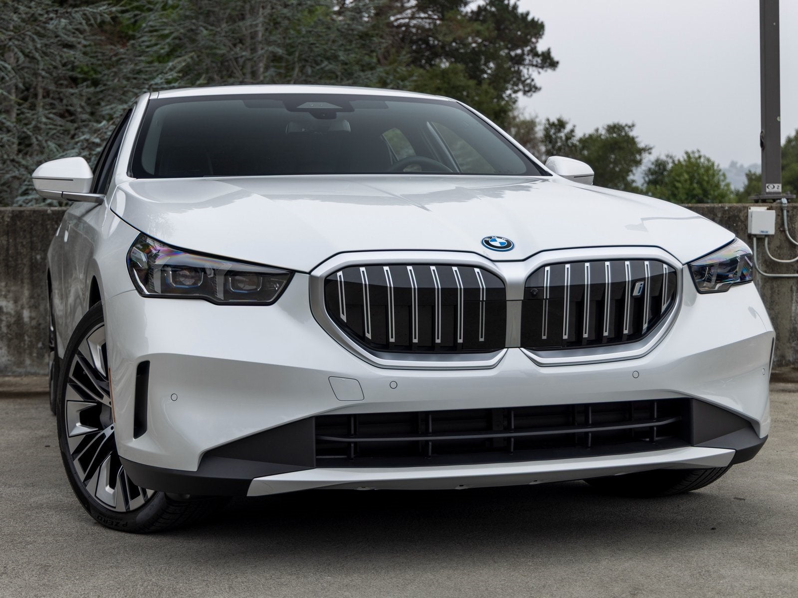2025 BMW i5 xDrive40