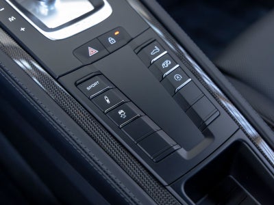 2025 Porsche 718 Cayman