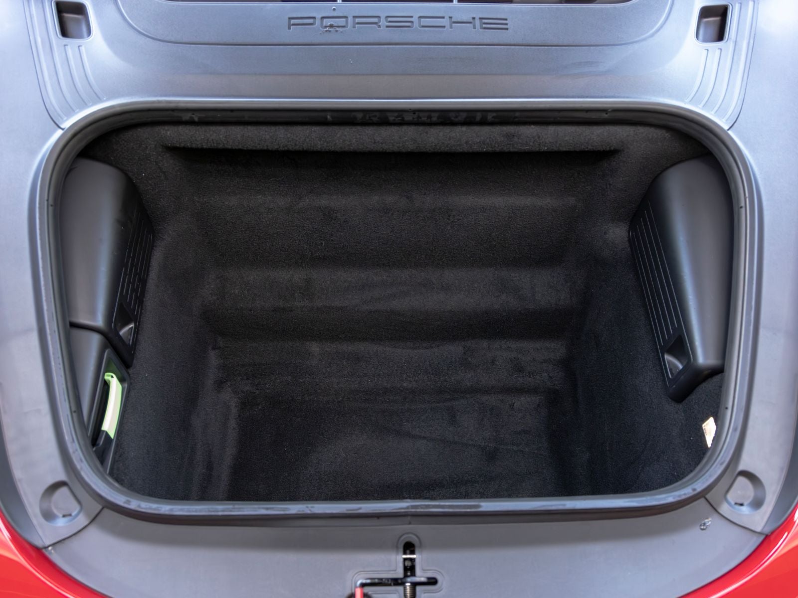 2025 Porsche 718 Cayman