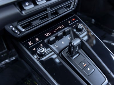 2022 Porsche 911 Carrera