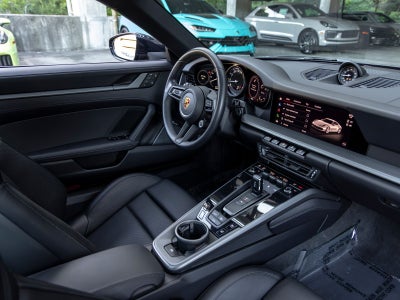 2022 Porsche 911 Carrera