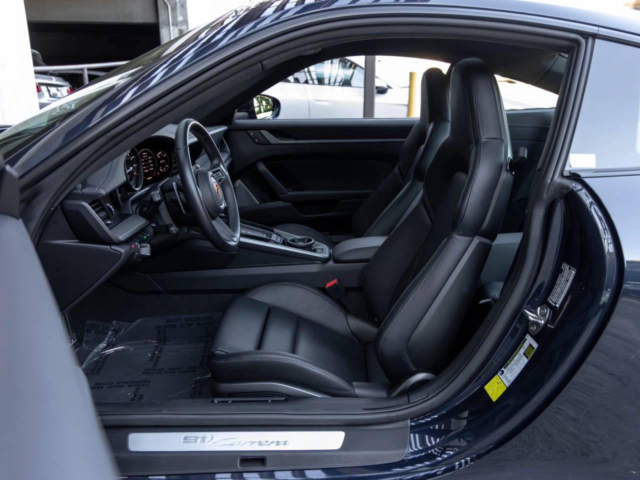 2022 Porsche 911 Carrera